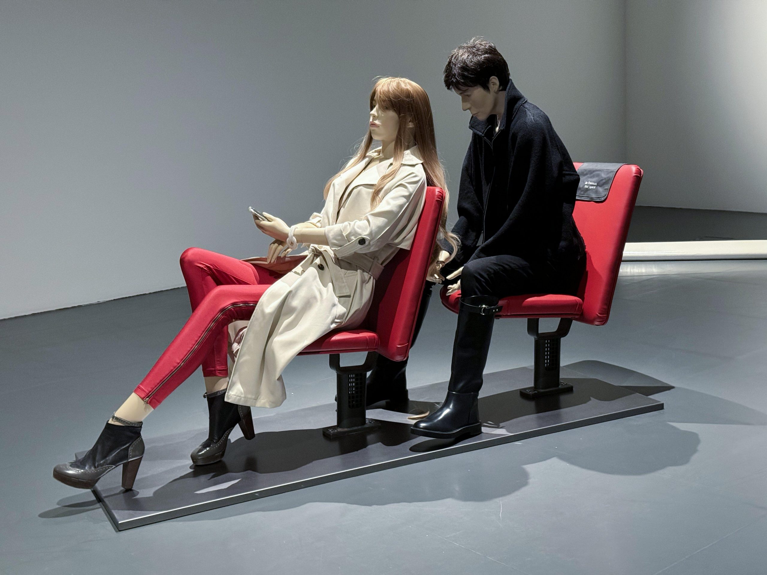 Las esculturas biónicas de Alexandra Bircken en el Culturgest de Lisboa