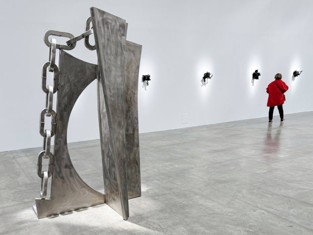 Melvin Edwards en el Palais de Tokyo de París